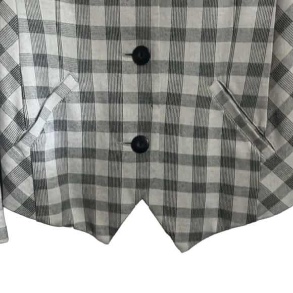 CAbi 5292 Valentina Blazer Plaid/Gingham Jacket Button Closure Long Sleeve Sz 10 - Picture 14 of 16